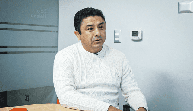 Guillermo Bermejo se refirió a Dina Boluarte, Pedro Castillo y Antauro Humala. Foto: La República Guillermo Bermejo se refirió a Dina Boluarte, Pedro Castillo y Antauro Humala. Foto: La República