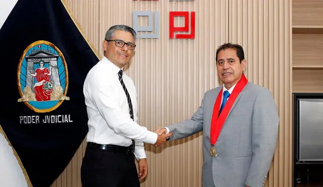 Ambos líderes institucionales firmaron un compromiso de apoyo mutuo, fortaleciendo su alianza. Ambos líderes institucionales firmaron un compromiso de apoyo mutuo, fortaleciendo su alianza.