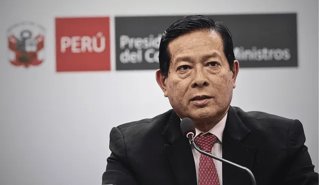Eduardo Arana cuestionó, durante la conferencia de prensa de la PCM, que la fiscal de la Nación haya 'politizado' las denuncias contra Dina Boluarte.| Foto: John Reyes / La República. Eduardo Arana cuestionó, durante la conferencia de prensa de la PCM, que la fiscal de la Nación haya 'politizado' las denuncias contra Dina Boluarte.| Foto: John Reyes / La República.