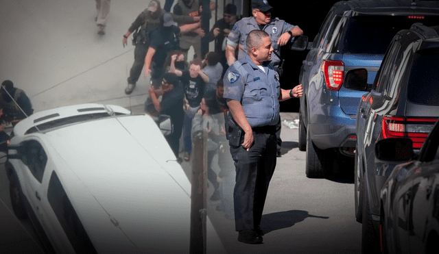 En Los Ángeles, California, ICE realiza redadas para varios inmigrantes en operativos a gran escala. En Los Ángeles, California, ICE realiza redadas para varios inmigrantes en operativos a gran escala.