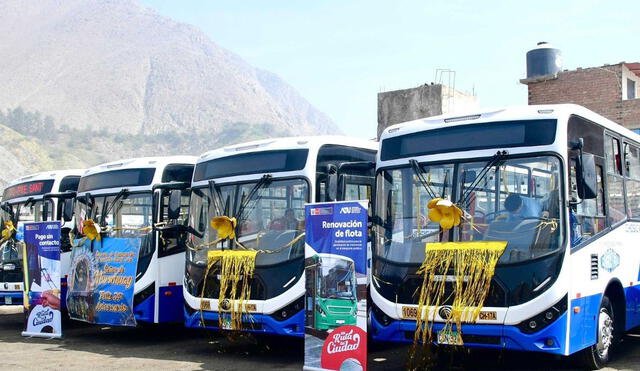 La ATU modernizó nuevos buses de la ruta de Lima Este en la capital. Foto: Composición LR/Andina La ATU modernizó nuevos buses de la ruta de Lima Este en la capital. Foto: Composición LR/Andina