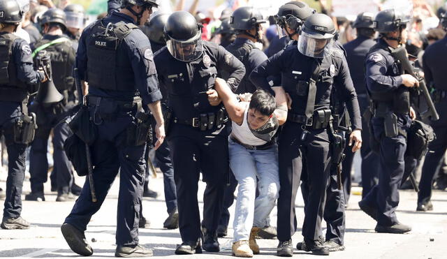 DHS publicó lista de 11 inmigrantes indocumentados detenidos en protestas en Los Ángeles. DHS publicó lista de 11 inmigrantes indocumentados detenidos en protestas en Los Ángeles.