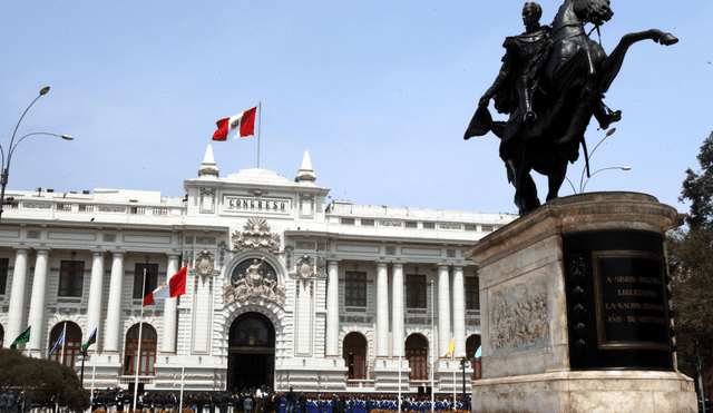 Otro intento del Congreso para reescribir la historia. Foto: Andina