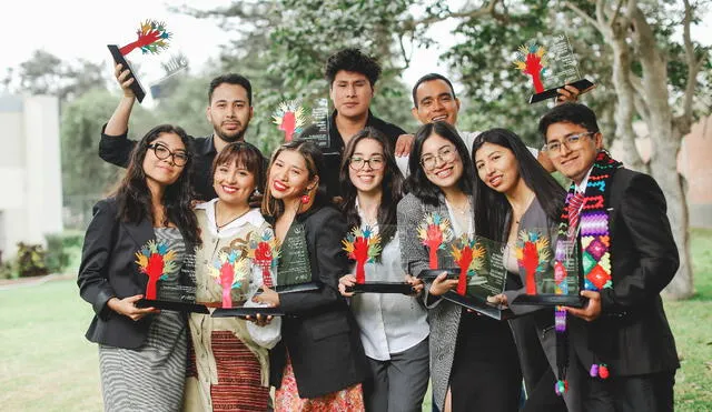 Estos emprendimientos buscan resolver problemáticas sociales desde una perspectiva sostenible. Estos emprendimientos buscan resolver problemáticas sociales desde una perspectiva sostenible.