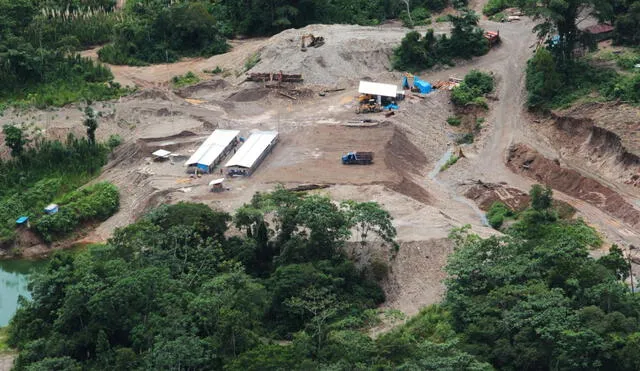 En 161 informes de la UIF,  se identifican movimientos financieros sospechosos vinculados a la minería ilegal en Perú. Foto: Andina