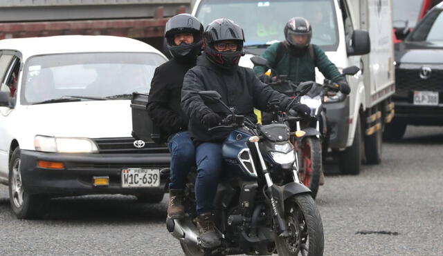 Gobierno amplía prohibición de desplazamiento en motocicletas en Lima y Callao