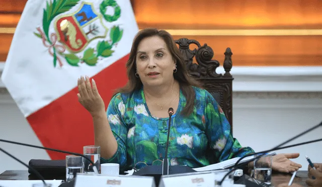 Dina Boluarte es investigada por presunto abandono del cargo. Dina Boluarte es investigada por presunto abandono del cargo.
