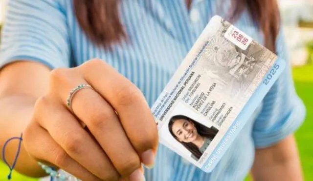 El carnet universitario es un documento de identificación que brinda la Sunedu. El carnet universitario es un documento de identificación que brinda la Sunedu.
