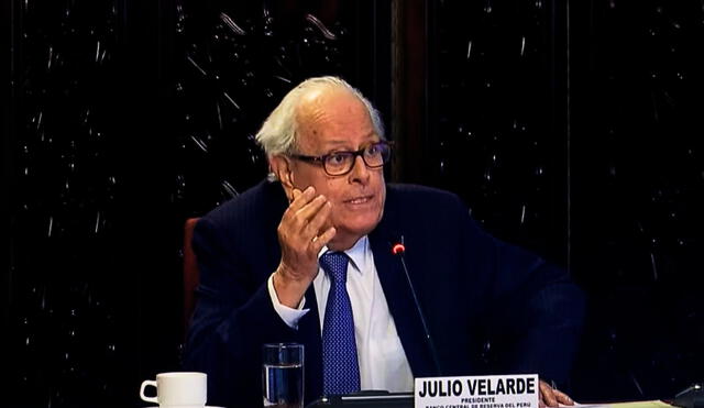 Julio Velarde, presidente del BCRP, advirtió que hay una tendencia preocupante en el déficit fiscal. Julio Velarde, presidente del BCRP, advirtió que hay una tendencia preocupante en el déficit fiscal.