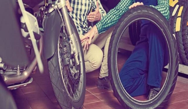 Los neumáticos son el único punto de contacto entre el mototaxi y la carretera. Foto: difusión Los neumáticos son el único punto de contacto entre el mototaxi y la carretera. Foto: difusión