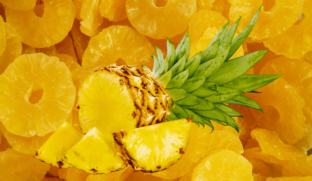 La piña es rica en fibra, vitamina C y bromelina. Foto: Composición LR La piña es rica en fibra, vitamina C y bromelina. Foto: Composición LR
