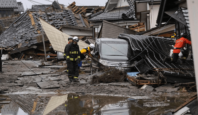 Japón sufrió un gran terremoto de 9.1 y tsunami en el año 2011. Japón sufrió un gran terremoto de 9.1 y tsunami en el año 2011.