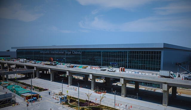 Reabrir el antiguo aeropuerto Jorge Chávez no requiere modificar el contrato, apunta Ositran. Reabrir el antiguo aeropuerto Jorge Chávez no requiere modificar el contrato, apunta Ositran.