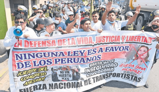 La población es la más perjudicada con las normas dictadas por el Parlamento y el Ejecutivo, las cuales han afectado seriamente la lucha contra el crimen organizado, alerta HRW.