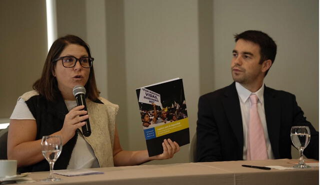 Juanita Goebertus y Santiago Menna, de Human Rights Watch, presentaron informe sobre Perú