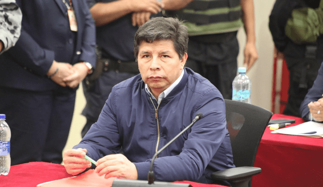 El Congreso busca desplazar a Pedro Castillo de la competencia electoral. El Congreso busca desplazar a Pedro Castillo de la competencia electoral.