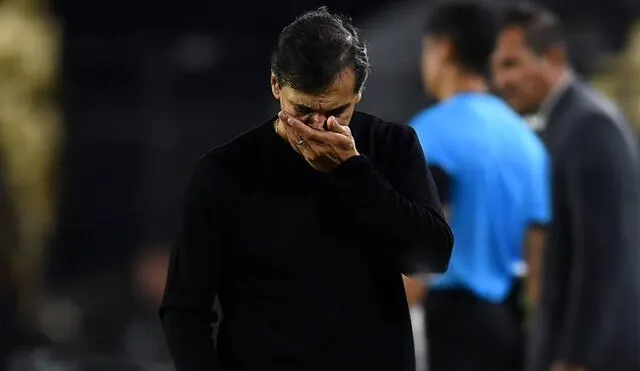 El DT Fabián Bustos vive su peor momento en Olimpia de Paraguay. foto: ESPN