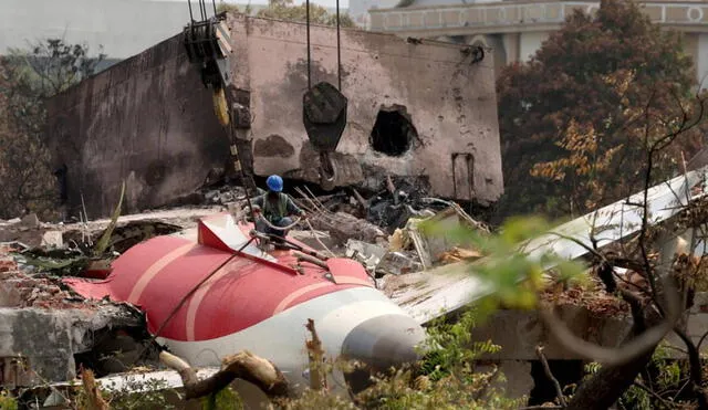 El accidente aéreo de Air India tuvo solo un pasajero logró salir con vida del vuelo AI-117. Ramesh Vishwash Kumar, de 40 años. Foto: EFE El accidente aéreo de Air India tuvo solo un pasajero logró salir con vida del vuelo AI-117. Ramesh Vishwash Kumar, de 40 años. Foto: EFE