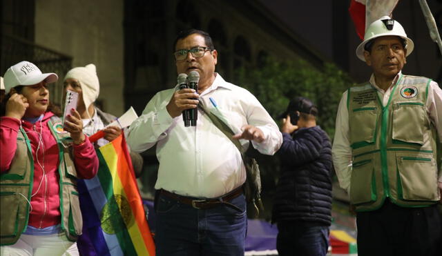Dirigentes de la Confemin suspenderán sus acciones de protesta luego de más de 2 semanas. Foto: Carlos Félix/La República Dirigentes de la Confemin suspenderán sus acciones de protesta luego de más de 2 semanas. Foto: Carlos Félix/La República