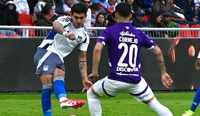 Alfonso Barco y Christian Cueva estaban invictos en la LigaPro de Ecuador con el Bombillo. Foto: Club Sport Emelec Alfonso Barco y Christian Cueva estaban invictos en la LigaPro de Ecuador con el Bombillo. Foto: Club Sport Emelec