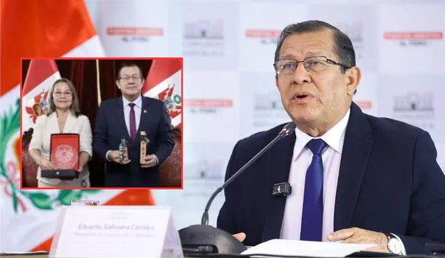 Eduardo Salhuana negó haber beneficiado a su amiga para asistir a premiación en Francia. Foto: composición LR/Congreso/captura de pantalla/Cuarto Poder Eduardo Salhuana negó haber beneficiado a su amiga para asistir a premiación en Francia. Foto: composición LR/Congreso/captura de pantalla/Cuarto Poder