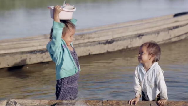 Escena del documental 'Karuara, la gente del río'.