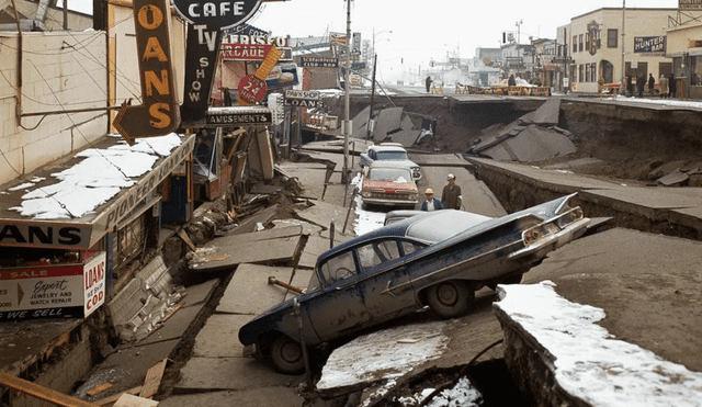 Terremoto de 9,2 de Alaska en 1964 dejó 131 muertos y tsunami de 67 metros. Terremoto de 9,2 de Alaska en 1964 dejó 131 muertos y tsunami de 67 metros.