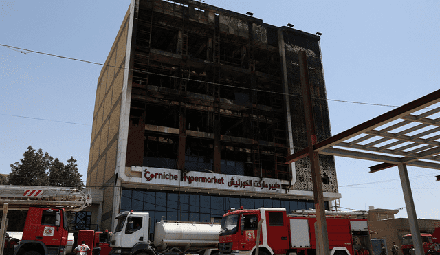 El incendio ocurrió en el hipermercado Corniche en la ciudad de Kut, Irak. Foto: BBC El incendio ocurrió en el hipermercado Corniche en la ciudad de Kut, Irak. Foto: BBC
