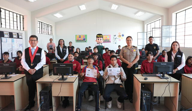 El jefe de ODANC Tumbes destacó la importancia del diálogo con la comunidad educativa. Fuente: Difusión. El jefe de ODANC Tumbes destacó la importancia del diálogo con la comunidad educativa. Fuente: Difusión.