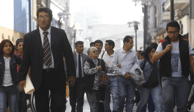 Los ingresos reales todavía están un 9% por debajo de sus niveles de 2019. Foto: Andina Los ingresos reales todavía están un 9% por debajo de sus niveles de 2019. Foto: Andina