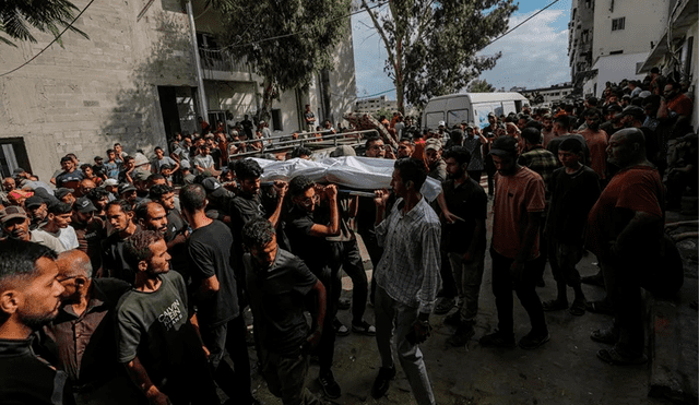 Decenas de personas murieron en Gaza mientras buscaban recibir ayuda humanitaria. Decenas de personas murieron en Gaza mientras buscaban recibir ayuda humanitaria.