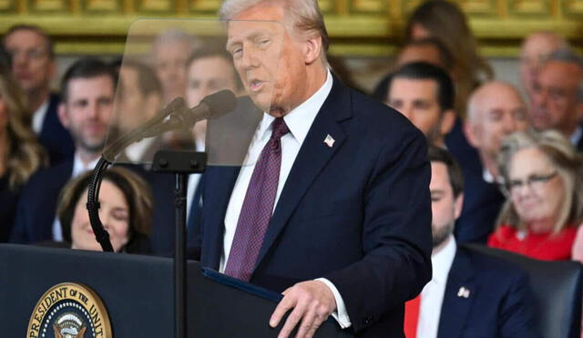 President Donald Trump announces that the United States will withdraw again from the Paris Climate Agreement, aligning with his policy to reduce environmental regulations and boost domestic oil and gas production. Photo: La Gaceta.