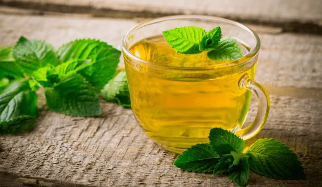 Experts highlight peppermint tea as a natural solution for fast headache relief. Discover how this simple beverage can ease your discomfort and promote overall wellness. Photo: MedicalNews