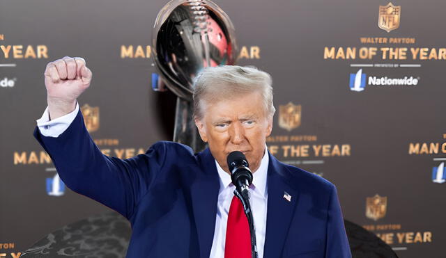 U.S. President Donald Trump will attend the Super Bowl in New Orleans, becoming the first sitting president in history to do so.  Photo: LR Composition.