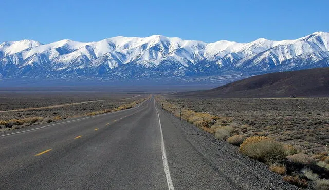 Route 50, the Loneliest Road in America, crosses 12 states and offers a journey through history and breathtaking landscapes. Photo: Atlas Obscura.