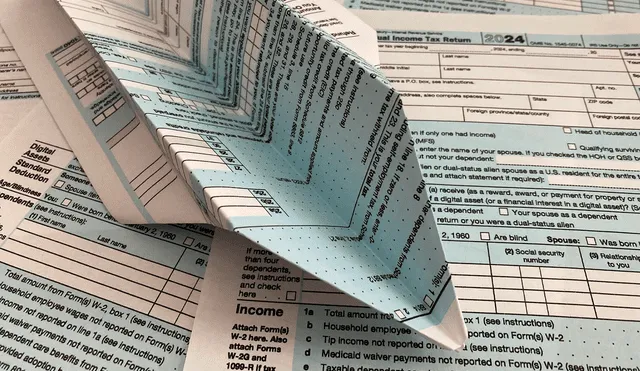 Tax season is here—find out when to expect your IRS refund in 2025. Photo: Money Digest