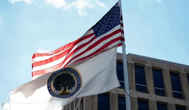 President Trump's decision to dissolve the Department of Education reflects his long-standing belief that federal control has hindered local autonomy, aiming to return educational authority to state governments and empower parents. Photo: NBC Chicago President Trump's decision to dissolve the Department of Education reflects his long-standing belief that federal control has hindered local autonomy, aiming to return educational authority to state governments and empower parents. Photo: NBC Chicago