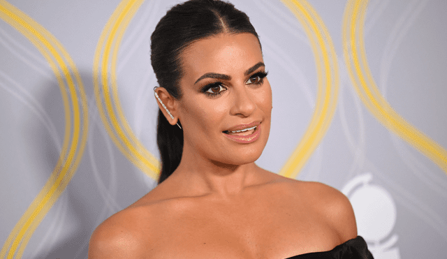 Lea Michele proves she can read during podcast. Photo: Hufftington Post Lea Michele proves she can read during podcast. Photo: Hufftington Post