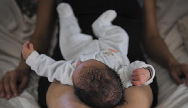 Birthrate decreases and new moms are facing the increase of the child care costs. Photo: AFP News Birthrate decreases and new moms are facing the increase of the child care costs. Photo: AFP News