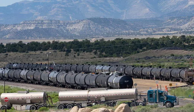 The railroad project in Utah is being approved despite the demands of Colorado Lawyers, who lead the oppotion. Photo: The Salt Lake Tribune The railroad project in Utah is being approved despite the demands of Colorado Lawyers, who lead the oppotion. Photo: The Salt Lake Tribune
