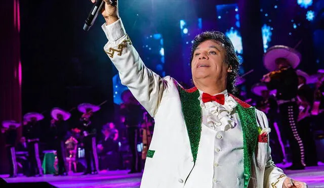 La muerte de Juan Gabriel está rodeada de teorías que aseguran que el cantante fingió su deceso.