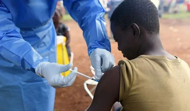 Los científicos buscaron por años un tratamiento efectivo contra el ébola. Foto: AFP.