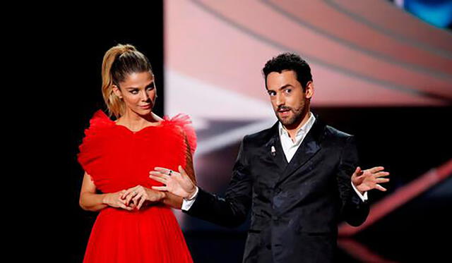 Juana Acosta y Luis Gerardo Méndez. Foto: TNT