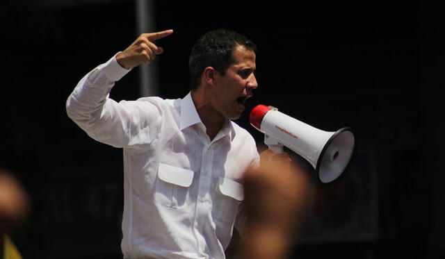 Venezuela: Juan Guaidó sostiene que Maduro deberá decidir si sale por "la fuerza"