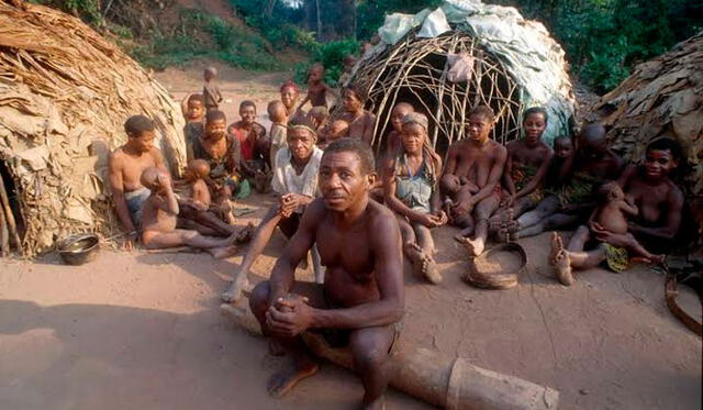 Uno de los linajes ancestrales corresponden a los pigmeos de África central. Foto: Salomé/Survival.