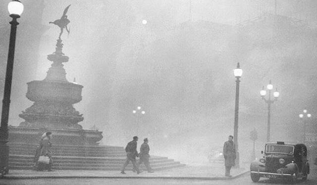 La niebla tóxica en Londres (1952). Foto: Difusión.