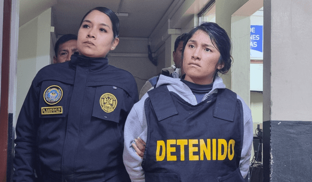 Delincuentes fueron capturados en plena fragancia en el Cercado de Lima. Foto: Kevinn García- LR   