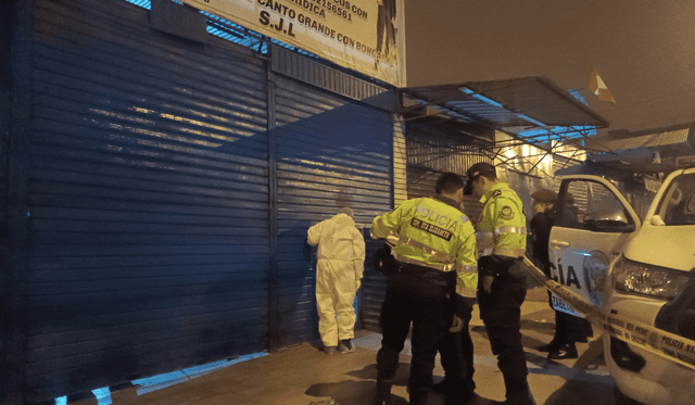 Policías llegaron a la zona para iniciar las investigaciones pertinentes. Foto: Difusión   