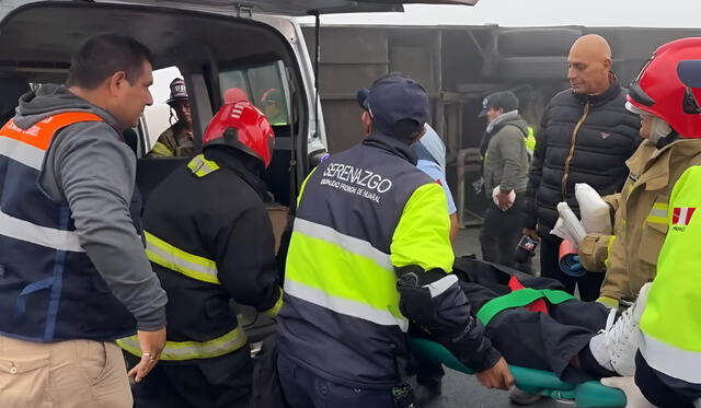 Autoridades apoyaron con el traslado de heridos. Foto: difusión Autoridades apoyaron con el traslado de heridos. Foto: difusión