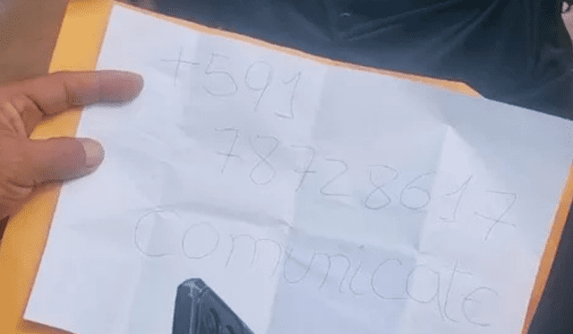Delincuentes dejan número telefónico boliviano escrito en una nota. Foto: Captura América Noticias Delincuentes dejan número telefónico boliviano escrito en una nota. Foto: Captura América Noticias